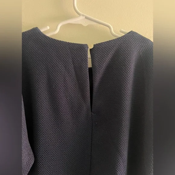 New York & Company Navy Shift Dress Pleated Sleeve Size Small Classic Work Dress - Picture 6 of 6